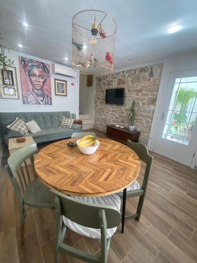 Apartman Oleandar Kaštela Exteriör bild