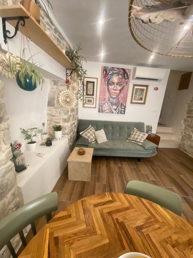 Apartman Oleandar Kaštela Exteriör bild