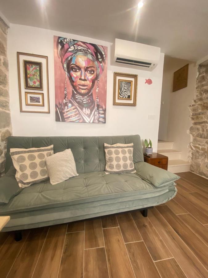 Apartman Oleandar Kaštela Exteriör bild