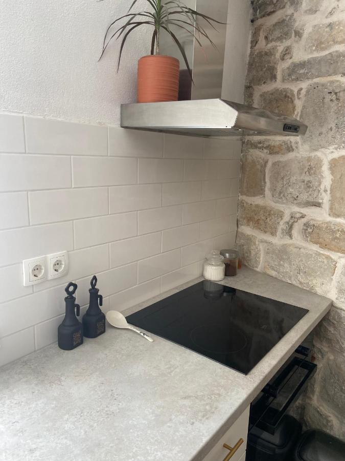 Apartman Oleandar Kaštela Exteriör bild
