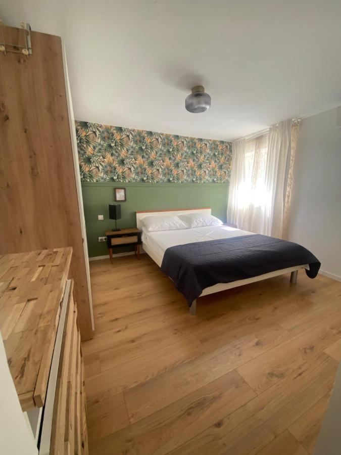 Apartman Oleandar Kaštela Exteriör bild