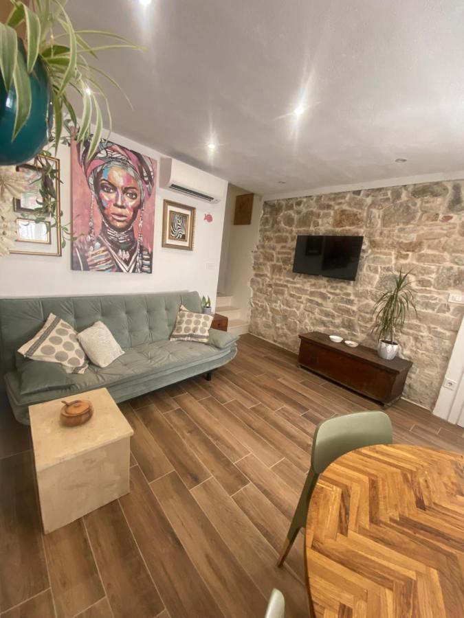Apartman Oleandar Kaštela Exteriör bild