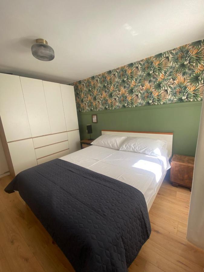 Apartman Oleandar Kaštela Exteriör bild